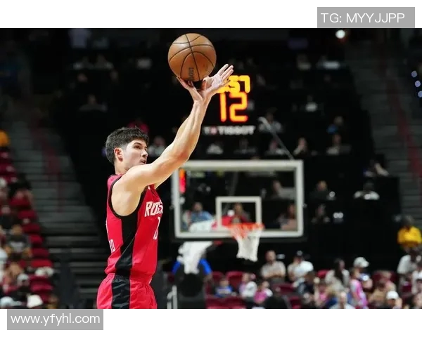 夏季联赛精彩对决勇士与快船争锋相对谁能笑到最后